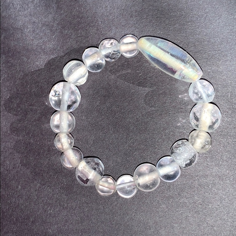 clear/iridescent bracelet